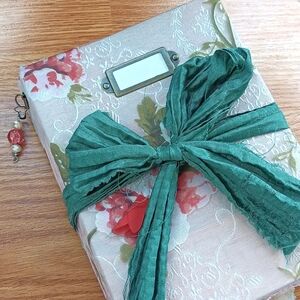 French Belle Fleur Junk Journal | 2 Signature